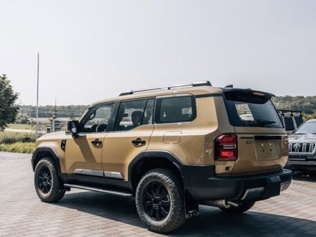 2026 Toyota Land Cruiser Prado 250 Series, бежевый, 9500000 рублей, вид 4