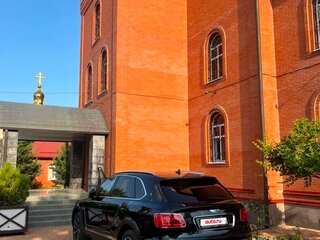 2019 Bentley Bentayga I, чёрный, 9950000 рублей, вид 5