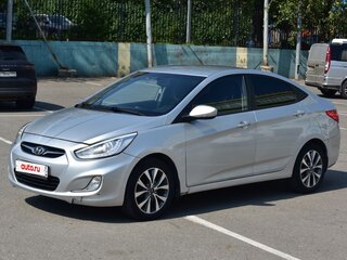 2013 Hyundai Solaris I, серебристый, 760000 рублей, вид 1