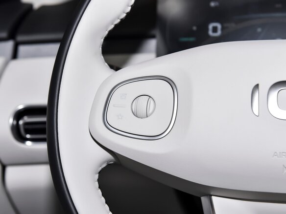 2026 Changan Qiyuan Q05 51.9 kWh II, белый, 2328000 рублей - вид 18