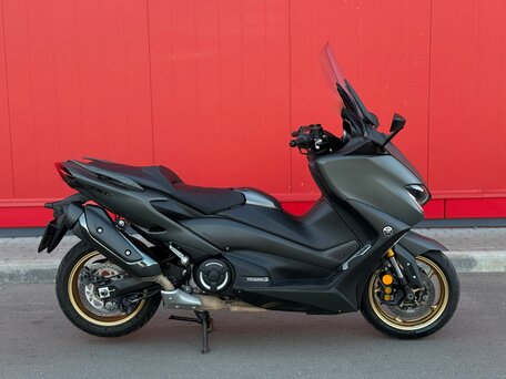 2020 Yamaha TMAX, чёрный, 850000 рублей, вид 2