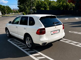 2008 Porsche Cayenne S I Рестайлинг (957), белый, 1250000 рублей, вид 3