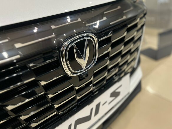 2025 Changan UNI-S I, белый - вид 9