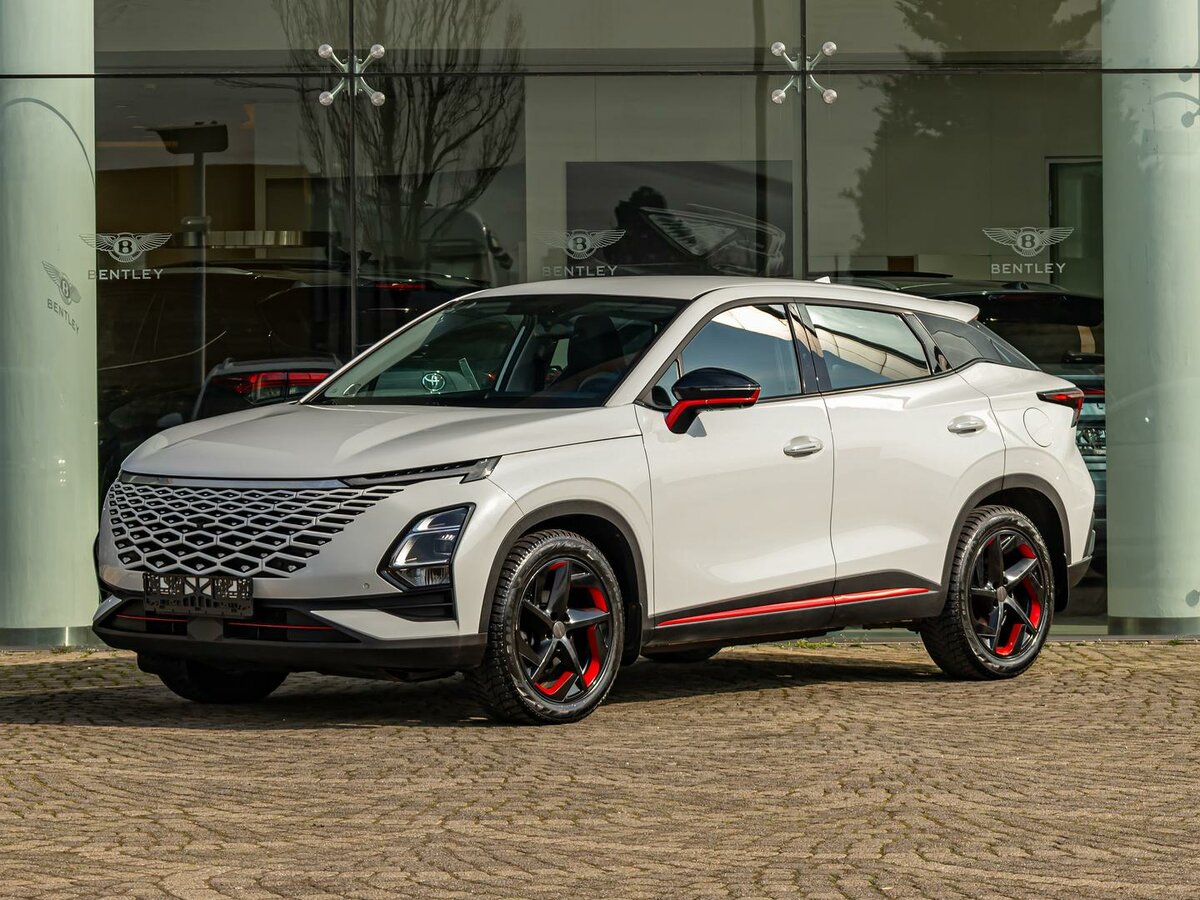 Открыть фотографии: Omoda C5 I