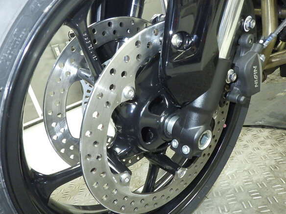 2026 Triumph Trident 660, серый, 1050000 рублей - вид 23