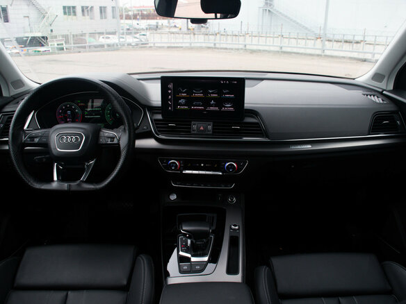 2021 Audi Q5 L 45 TFSI II (FY) Рестайлинг, чёрный, 4649000 рублей - вид 14