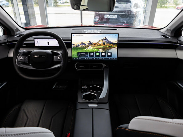 2026 Omoda C5 I Рестайлинг, красный, 2399000 рублей - вид 11