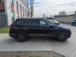 2020 Volkswagen Tiguan L II (China Market), чёрный, 3840000 рублей, вид 5