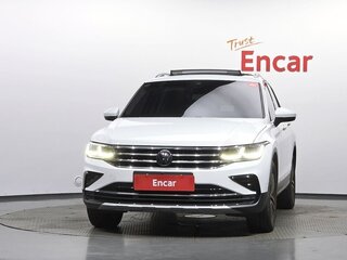 2022 Volkswagen Tiguan Allspace II Рестайлинг, белый, 4210000 рублей, вид 2