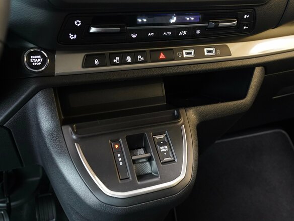 2026 Opel Zafira Life XL I Рестайлинг, чёрный - вид 14
