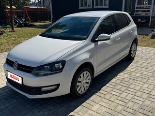 2014 Volkswagen Polo V, белый, 695000 рублей, вид 1