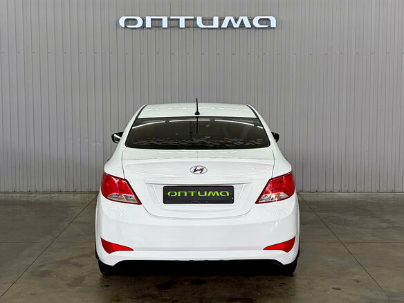 2015 Hyundai Solaris I Рестайлинг, белый, 1047000 рублей - вид 5