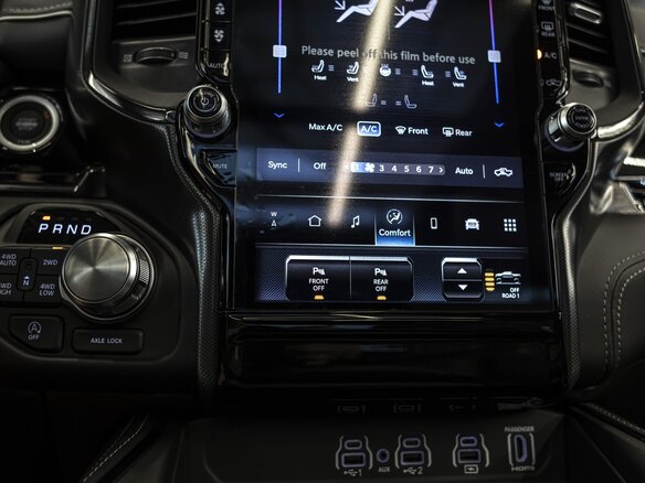 2026 Ram 1500 Crew Cab V Рестайлинг, чёрный - вид 34