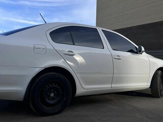 2012 Skoda Octavia II (A5) Рестайлинг, белый, 630000 рублей, вид 4