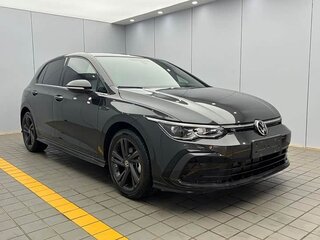 2023 Volkswagen Golf VIII, серый, 1590000 рублей, вид 4