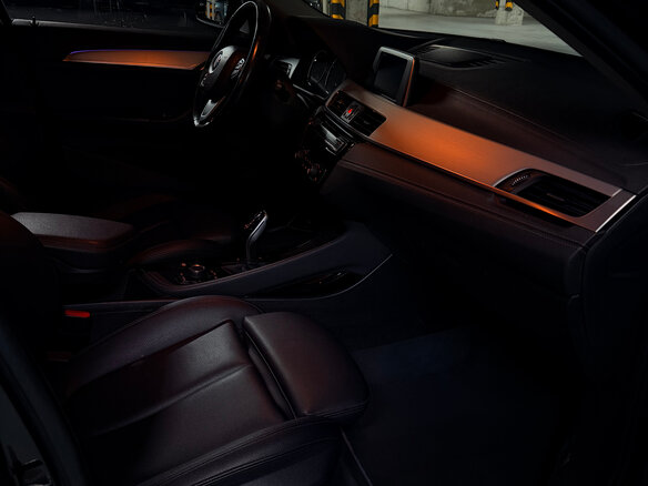 2018 BMW X2 sDrive18i I (F39), чёрный, 2100000 рублей - вид 9