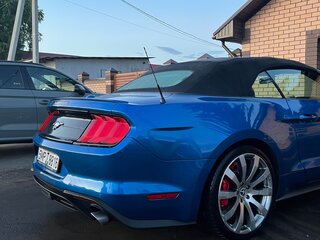2019 Ford Mustang VI Рестайлинг, синий, 2800000 рублей, вид 5