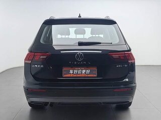 2021 Volkswagen Tiguan 380TSI L II (China Market), чёрный, 1870000 рублей, вид 3
