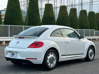 2014 Volkswagen Beetle II (A5), белый, 820000 рублей, вид 2