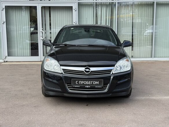 2011 Opel Astra H Рестайлинг, чёрный - вид 1
