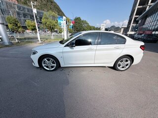 2023 BMW 1 серии 120i III (F52) Рестайлинг, белый, 1818000 рублей, вид 3