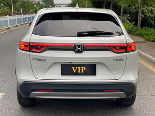 2023 Honda Vezel II, белый, 1415000 рублей, вид 5