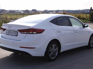 2016 Hyundai Elantra VI (AD), белый, 915200 рублей, вид 5