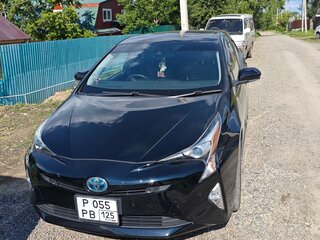 2017 Toyota Prius IV (XW50), чёрный, 1530000 рублей, вид 4