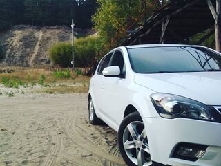 2010 Kia Ceed I, белый, 850000 рублей, вид 2
