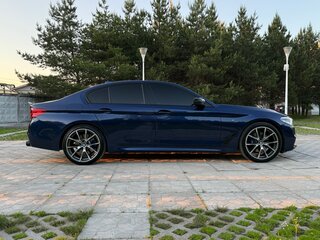 2018 BMW 5 серии 530i xDrive VII (G30/G31/G38), синий, 3299999 рублей, вид 5