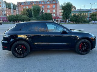 2021 Porsche Macan GTS I Рестайлинг, чёрный, 8350000 рублей, вид 4