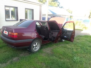 1993 Volkswagen Vento, пурпурный, 100000 рублей, вид 5