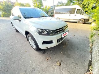 2013 Volkswagen Touareg II, белый, 2450000 рублей, вид 3
