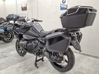 2026 BMW R 1300 RT, чёрный, 3550000 рублей, вид 5