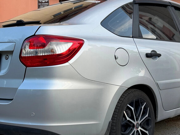 2015 Lada (ВАЗ) Granta I, серебристый, 550000 рублей - вид 5