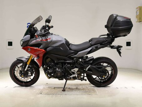 2019 Yamaha MT-09 Tracer (FJ-09), серый, 1085000 рублей, вид 1
