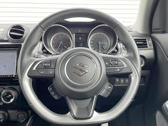 2023 Suzuki Swift V, чёрный - вид 7