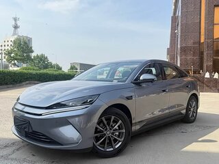 2026 BYD Qin L EV, белый, 1990548 рублей, вид 3