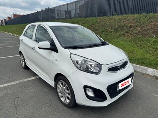 2011 Kia Picanto II, белый, 700000 рублей, вид 3