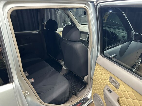 2001 Nissan Cube I Рестайлинг (Z10), серый, 199999 рублей - вид 18