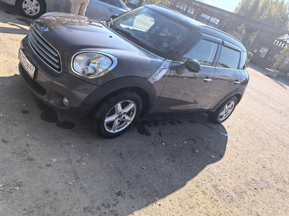 2013 Mini Countryman Cooper I, коричневый, 1500000 рублей