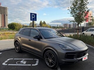 2020 Porsche Cayenne III, серый, 7990000 рублей, вид 3