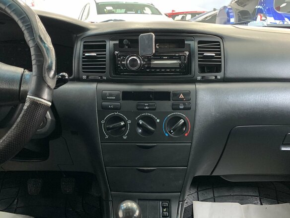 2005 Toyota Corolla IX (E120, E130) Рестайлинг, серебристый, 370000 рублей - вид 15