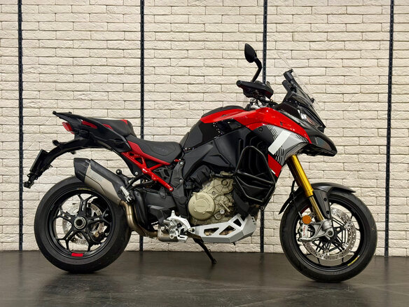 2026 Ducati Multistrada V4, чёрный, 3520000 рублей - вид 4
