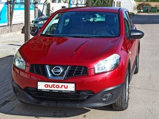2010 Nissan Qashqai I Рестайлинг, красный, 850000 рублей, вид 2
