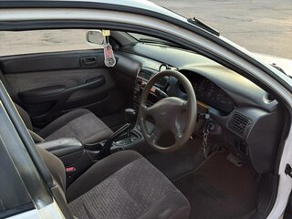 1995 Toyota Carina VI (T190), белый, 290000 рублей, вид 3