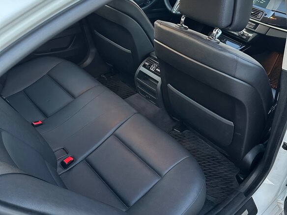 2012 BMW 5 серии 520d VI (F10/F11/F07), белый, 1800000 рублей - вид 11