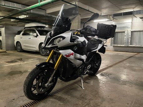 2015 BMW S 1000 XR, белый, 950000 рублей, вид 4
