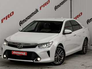 2017 Toyota Camry VII (XV50) Рестайлинг, белый, 2280000 рублей, вид 1