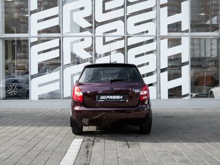 2010 Skoda Fabia II Рестайлинг, красный, 420000 рублей, вид 4